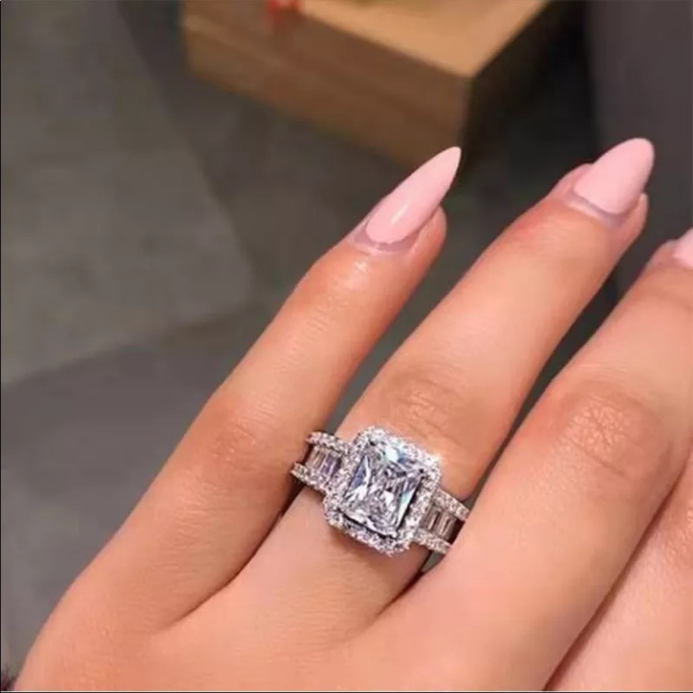 New 925 Silver Luxury Engagement Diamond Ring - Picture 2 of 7